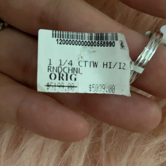 Wedding ring - Picture 6 of 11